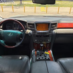 صورة مصغرة 38 لـ 2010 Lexus LX 570 BASE