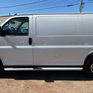 CHEVROLET EXPRESS - 4
