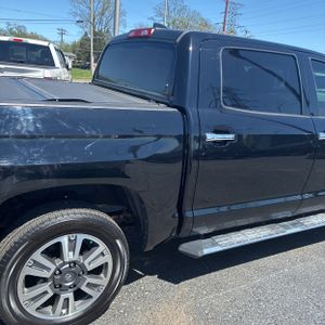 TOYOTA TUNDRA - 8
