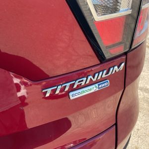 صورة مصغرة 23 لـ 2017 FORD ESCAPE TITANIUM