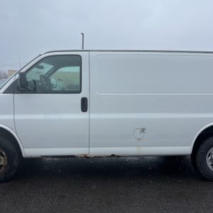 CHEVROLET EXPRESS 2500 - 4