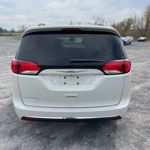 CHRYSLER PACIFICA TOURING L PLUS - 7