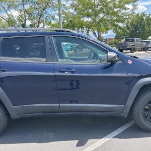 2015 JEEP CHEROKEE TRAILHAWK — миниатюра 11