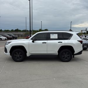 LEXUS LX 700H OVERTRAIL - 3