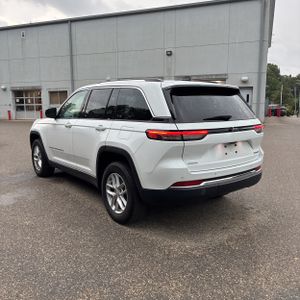 صورة 5 لـ 2023 JEEP GRAND CHEROKEE LAREDO X