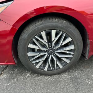 صورة 17 لـ 2025 Nissan ALTIMA SV