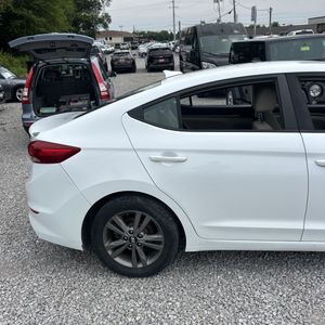 صورة مصغرة 57 لـ 2018 Hyundai ELANTRA SEL