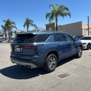 2024 Chevrolet TRAVERSE LT — фото 8