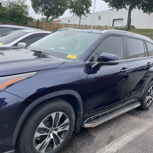 2023 Toyota HIGHLANDER XLE 照片 2