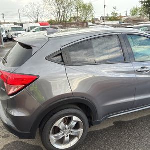 HONDA HR-V EX-L W/NAVI - 9