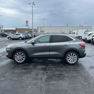 FORD ESCAPE TITANIUM - 3