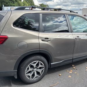 صورة 9 لـ 2020 Subaru FORESTER PREMIUM