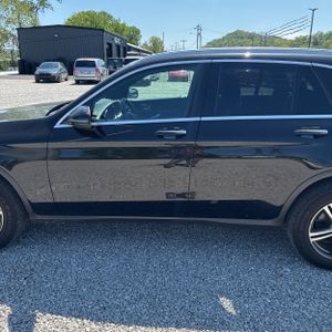 MERCEDES-BENZ GLC - 4