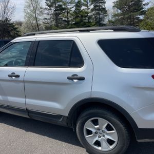 FORD EXPLORER BASE - 6