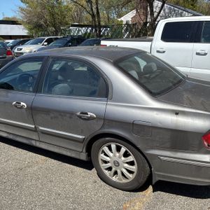 HYUNDAI SONATA GLS - 5
