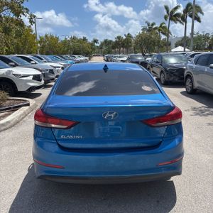 HYUNDAI ELANTRA SE - 7