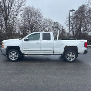 CHEVROLET SILVERADO - 3