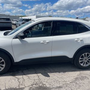 FORD ESCAPE SE - 4
