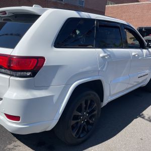 JEEP GRAND CHEROKEE - 9