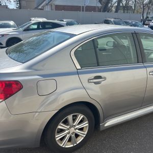 SUBARU LEGACY PREMIUM - 9