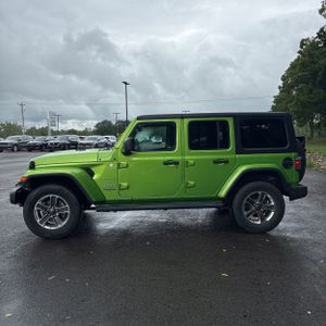 2018 JEEP WRANGLER UNLIMITED SAHARA — фото 3