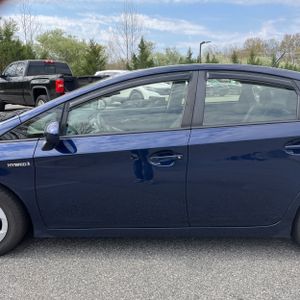 TOYOTA PRIUS - 4
