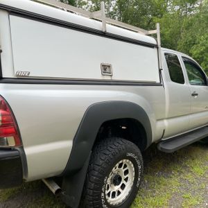 2011 Toyota TACOMA V6 photo 9