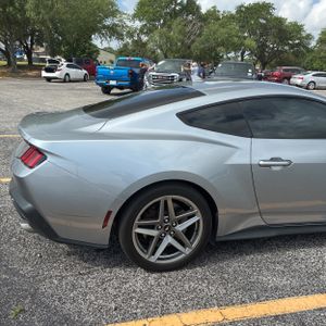 FORD MUSTANG GT PREMIUM - 9