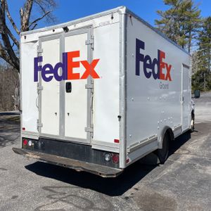 FORD E-350 CUTAWAY - 8