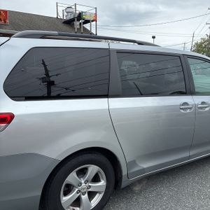 TOYOTA SIENNA - 9