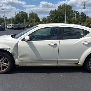 2010 Dodge AVENGER R/T 照片 4