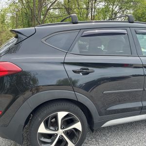HYUNDAI TUCSON VALUE - 9