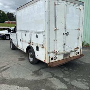 FORD E-350 CUTAWAY - 4