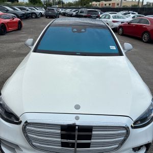 صورة 15 لـ 2021 Mercedes-BENZ S-CLASS