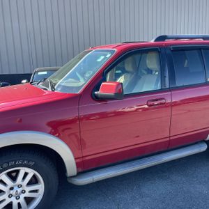 FORD EXPLORER EDDIE BAUER - 2