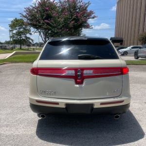 صورة 7 لـ 2014 Lincoln MKT BASE
