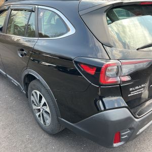 SUBARU OUTBACK BASE - 5
