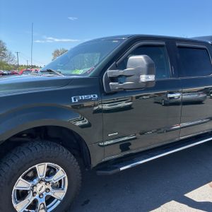 FORD F-150 XLT - 2