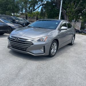 HYUNDAI ELANTRA VALUE EDITION - 1