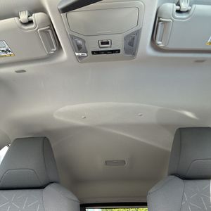 2024 Toyota RAV4 XLE — миниатюра 40