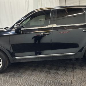 KIA TELLURIDE LX - 4