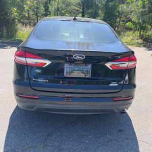 FORD FUSION SE - 7