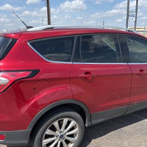 صورة 9 لـ 2017 FORD ESCAPE TITANIUM
