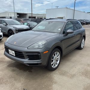 PORSCHE CAYENNE BASE - 1