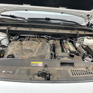 صورة 44 لـ 2021 Toyota HIGHLANDER L
