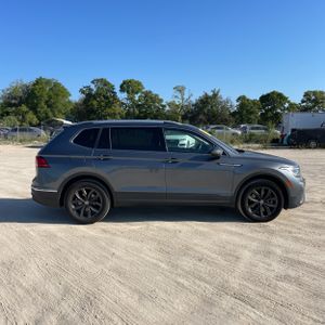 VOLKSWAGEN TIGUAN SE - 10