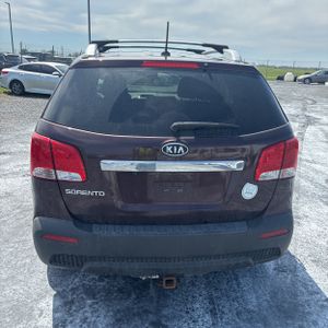 KIA SORENTO LX - 7