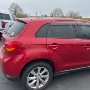 MITSUBISHI OUTLANDER SPORT ES - 9
