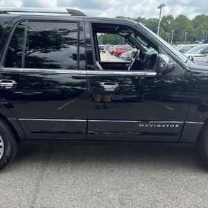 2017 Lincoln NAVIGATOR SELECT — миниатюра 11