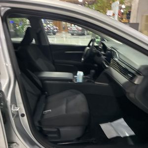 2025 Toyota CAMRY LE 缩略图 33